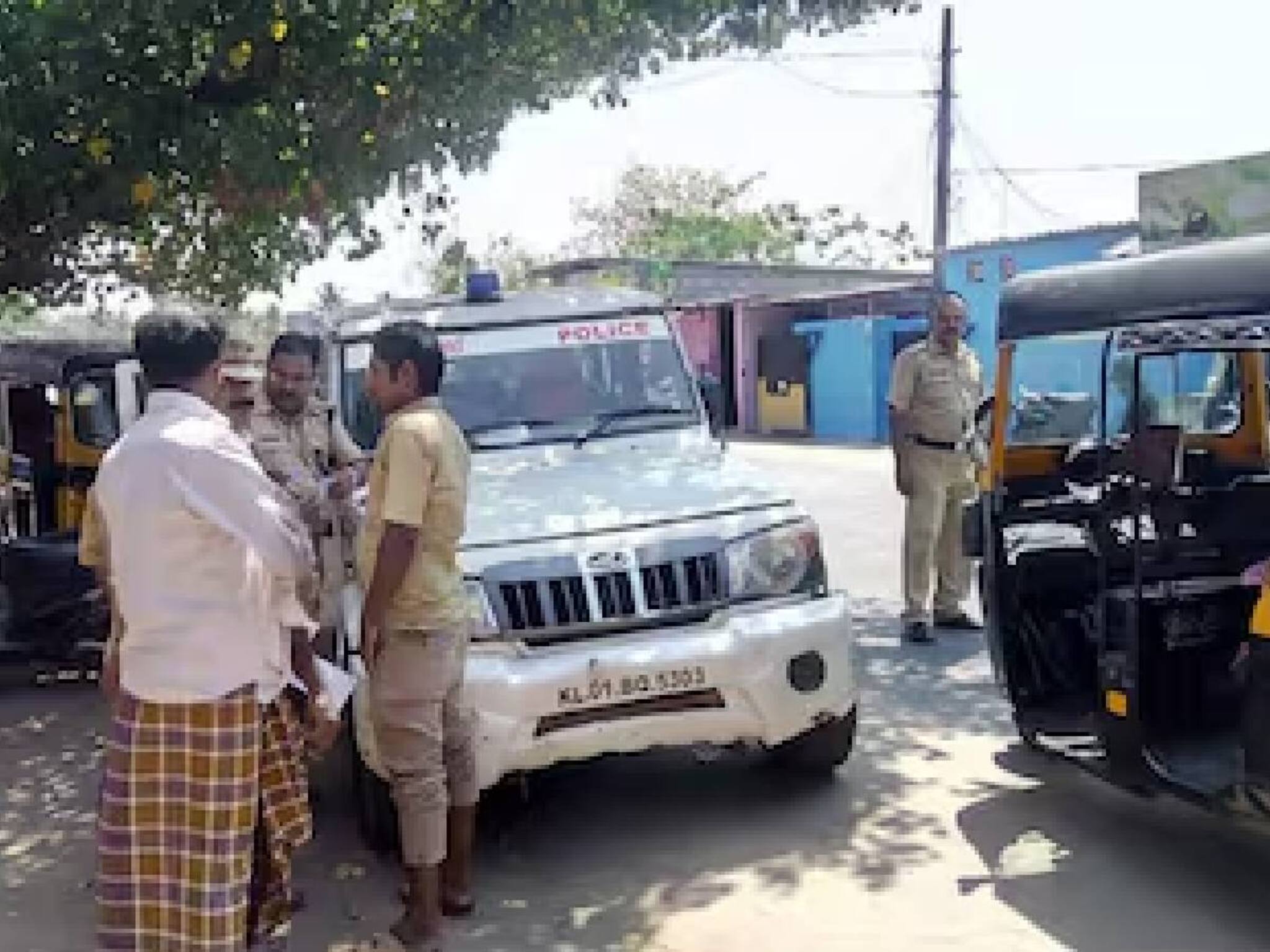 വാഹന പരിശോധന നടത്തി പിഴ ഈടാക്കാൻ ഗ്രേഡ് എസ്ഐമാർക്ക് അധികാരമില്ലെന്ന് ഹൈക്കോടതി