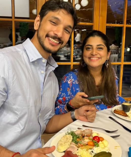 പിസിഒഡി ഉണ്ടായിരുന്നതിനാലാണ് തനിക്ക് ഭാരം കൂടിയതെന്നാണ് നടി പറയുന്നത്. എന്നാൽ, പിസിഒഡി നിയന്ത്രിക്കേണ്ടത് അത്യാവശ്യമായിരുന്നെന്നും നടി വ്യക്തമാക്കി. എല്ലാവരും എന്റെ ശരീരത്തെ വലിയ പ്രശ്‌നമായിട്ടാണ് കണ്ടിരുന്നതെന്നും എന്നാൽ ആരോഗ്യമാണ് പ്രധാനമെന്നും നടി പറയുന്നു. ശസ്ത്രക്രിയയിലൂടെ പോലും ശരീരഭാരം കുറക്കാൻ കഴിയുമോ എന്നറിയാൻ താൻ ഡോക്ടർമാരെ സമീപിച്ചിരുന്നെന്നും മ‍ഞ്ജിമ കൂട്ടിച്ചേർത്തു.