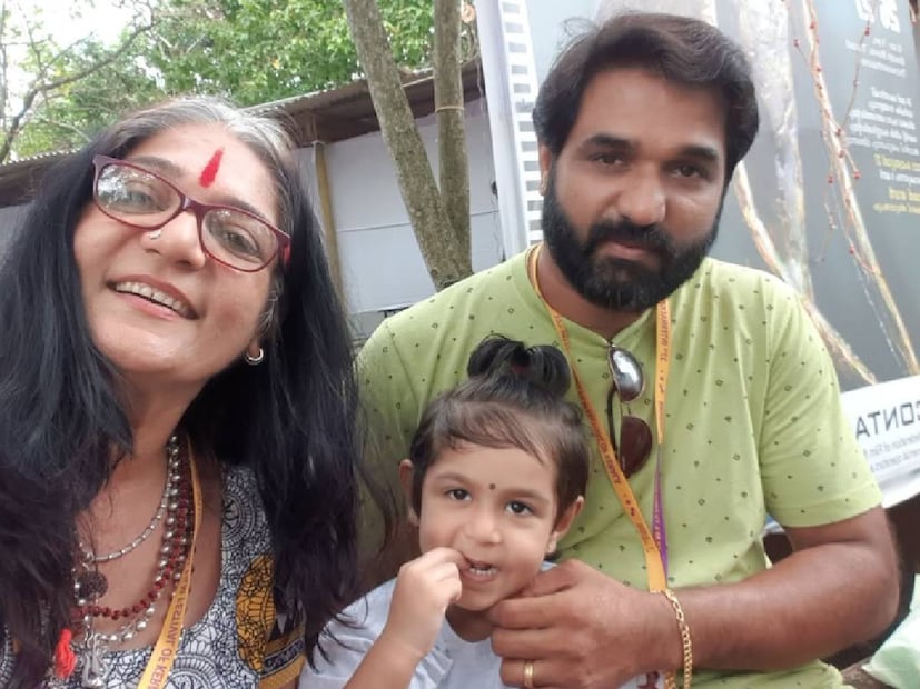 മകൻ രഞ്ജിത്ത് രാജിനും കൊച്ചുമകൾക്കുമൊപ്പം ഉഷ. ചലച്ചിത്ര, ടെലിവിഷൻ പ്രവർത്തകരുടെ മറ്റൊരു കൂട്ടായ്മയായ 'കോൺടാക്റ്റ്' എന്ന സംഘടനയുടെ എക്സിക്യൂട്ടീവ് അംഗം കൂടിയാണവർ