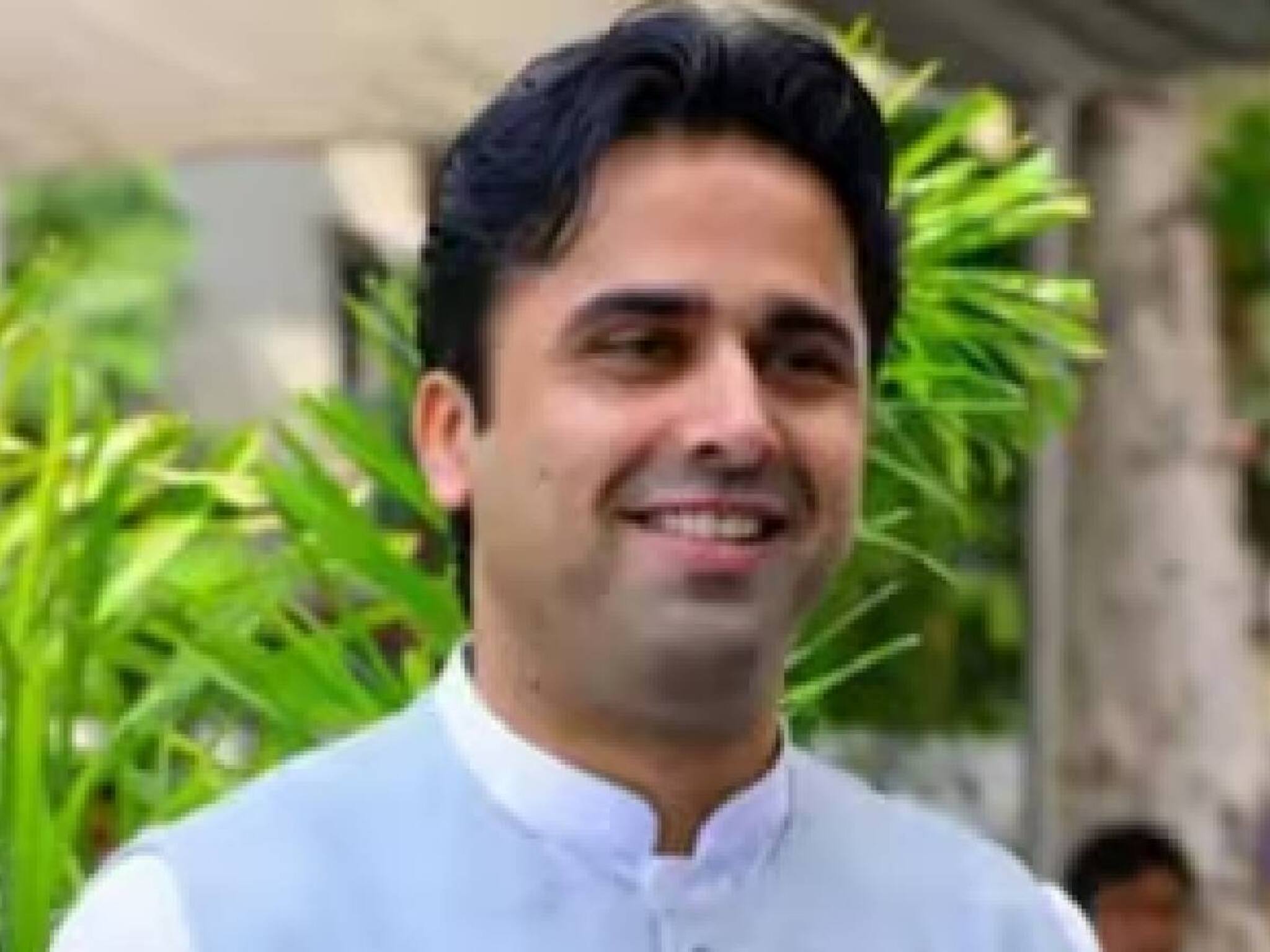 'രാജ്യം സുരക്ഷിത കരങ്ങളിൽ'; മോദിയെയും അമിത്ഷായെയും പ്രശംസിച്ച് കോൺഗ്രസ് നേതാവ് അഹമ്മദ് പട്ടേലിന്റെ മകൻ
