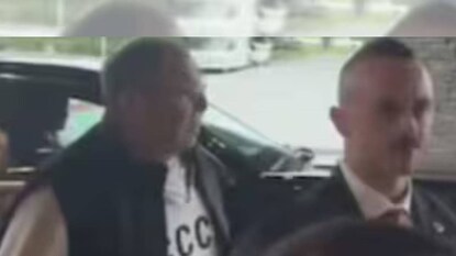 റഷ്യൻ വിദേശകാര്യ മന്ത്രി സെർജി ലാവ്റോവ് വ്യാഴാഴ്ച അലാസ്കയിലെത്തി. റഷ്യൻ വിദേശകാര്യ മന്ത്രി സെർജി ലാവ്റോവ് വ്യാഴാഴ്ച അലാസ്കയിലെത്തി.