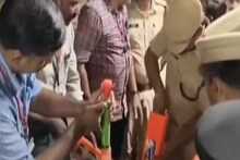 ഹിറ്റ് വിക്കറ്റ്! ക്രിക്കറ്റ് ബാറ്റിനുള്ളിൽ 15 കിലോ കഞ്ചാവ് ഒളിപ്പിച്ച് കടത്താൻ ശ്രമിച്ച യുവാവ് പിടിയിൽ