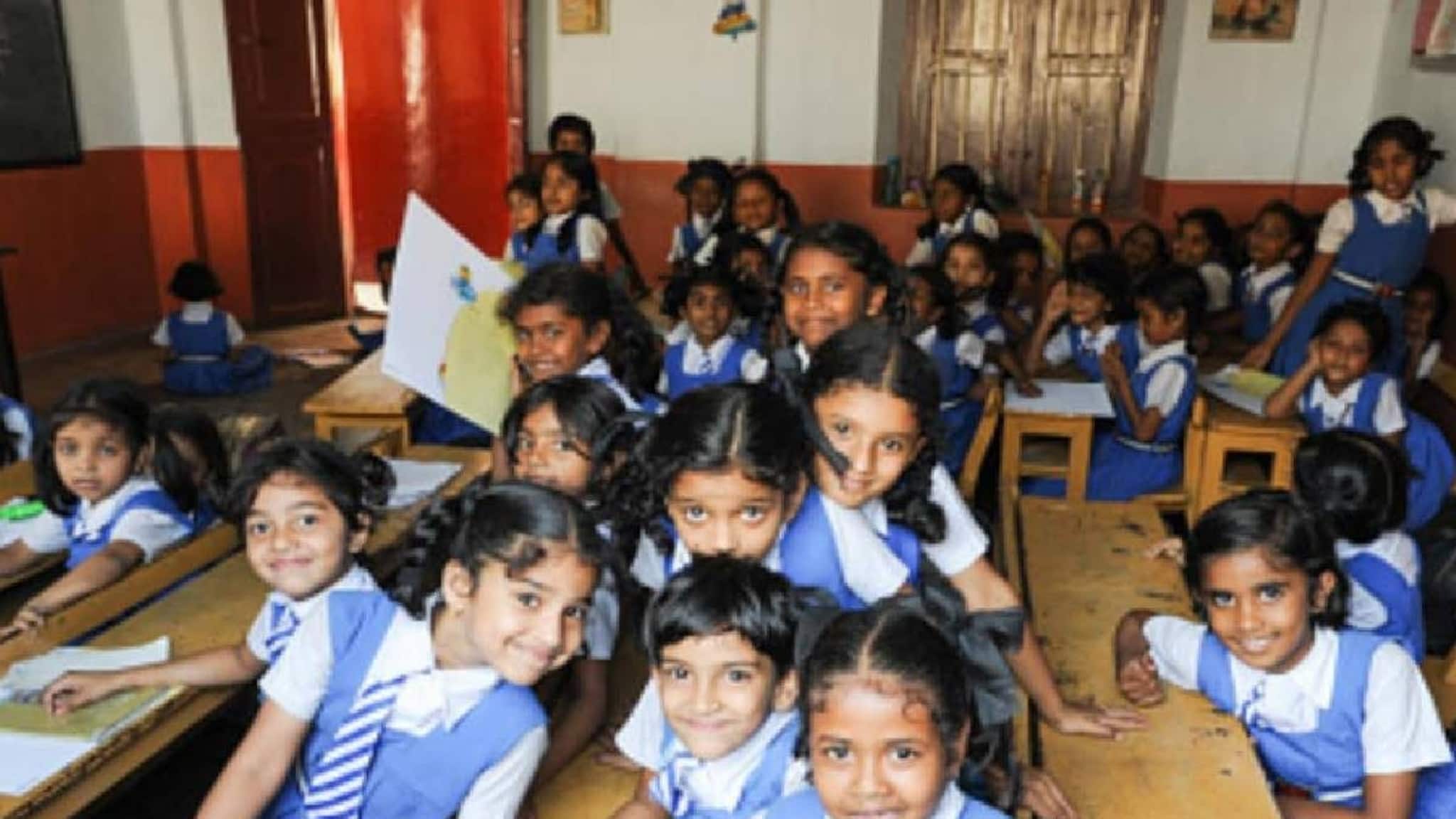 സ്കൂളുകളില്‍ ഓണപ്പരീക്ഷ ഇന്നുമുതല്‍; ചോദ്യക്കടലാസ് ചോര്‍ച്ച തടയാന്‍ മാര്‍ഗരേഖ