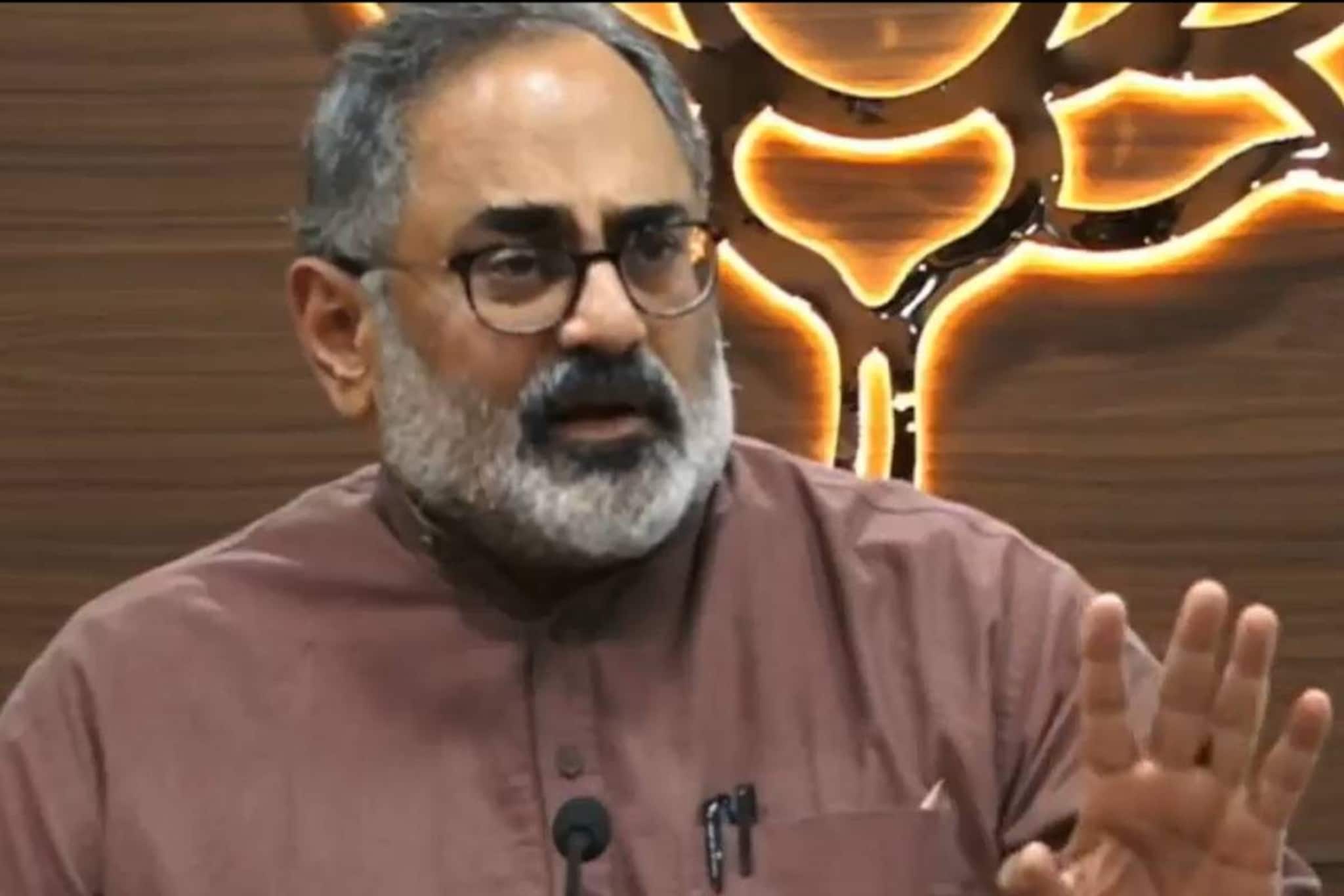 പിഎം ശ്രീ പദ്ധതിയിൽ കേരളം ഭാഗമായത് സ്വാഗതാർഹം; വൈകിവന്ന വിവേകം : രാജീവ് ചന്ദ്രശേഖർ പിഎം ശ്രീ പദ്ധതിയിൽ കേരളം ഭാഗമായത് സ്വാഗതാർഹം; വൈകിവന്ന വിവേകം : രാജീവ് ചന്ദ്രശേഖർ