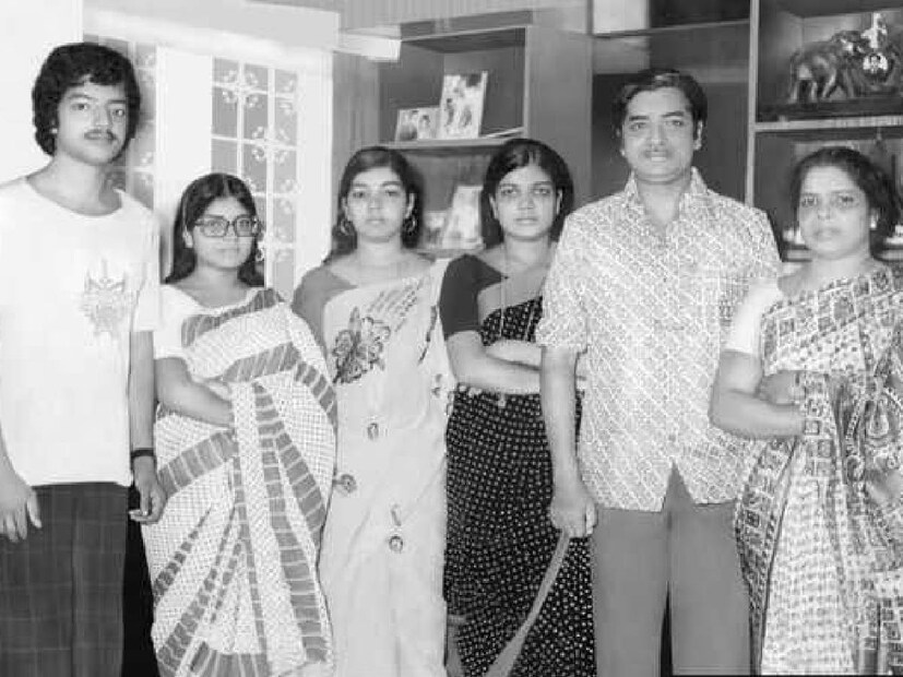 ഹബീബ ബീവിയുടെയും പ്രേം നസീറിന്റെയും മകനാണ് ഷാനവാസ്. അക്കാലങ്ങളിൽ, തിരുവനന്തപുരം നഗരത്തിലെ ഏറ്റവും ആഡംബരം നിറഞ്ഞ ഹാളുകളിൽ ഒന്നിലായിരുന്നു ഷാനവാസിന്റെയും ആയിഷ ബീവിയുടെയും വിവാഹം. ഇന്നത്തെ പോലെ സാങ്കേതികത ഇല്ലാതിരുന്നതിനാൽ, വിവാഹം കാണണമെങ്കിൽ, കല്യാണ പന്തലിൽ പോയിവേണമായിരുന്നു. സ്ക്രീൻ വച്ച് ആൾക്കൂട്ടത്തെ കാണിക്കാനുള്ള സംവിധാനം അന്നില്ല. നസീർ ആകട്ടെ, മലയാള സിനിമയിലെ തിളങ്ങുന്ന താരവും, ചിറയിൻകീഴിന്റെ സ്വന്തം പുത്രനും. ക്ഷണിതാക്കളെക്കാളേറെപ്പേർ തടിച്ചു കൂടിയ ചടങ്ങായിരുന്നു ഷാനവാസിന്റെ വിവാഹം (തുടർന്ന് വായിക്കുക)