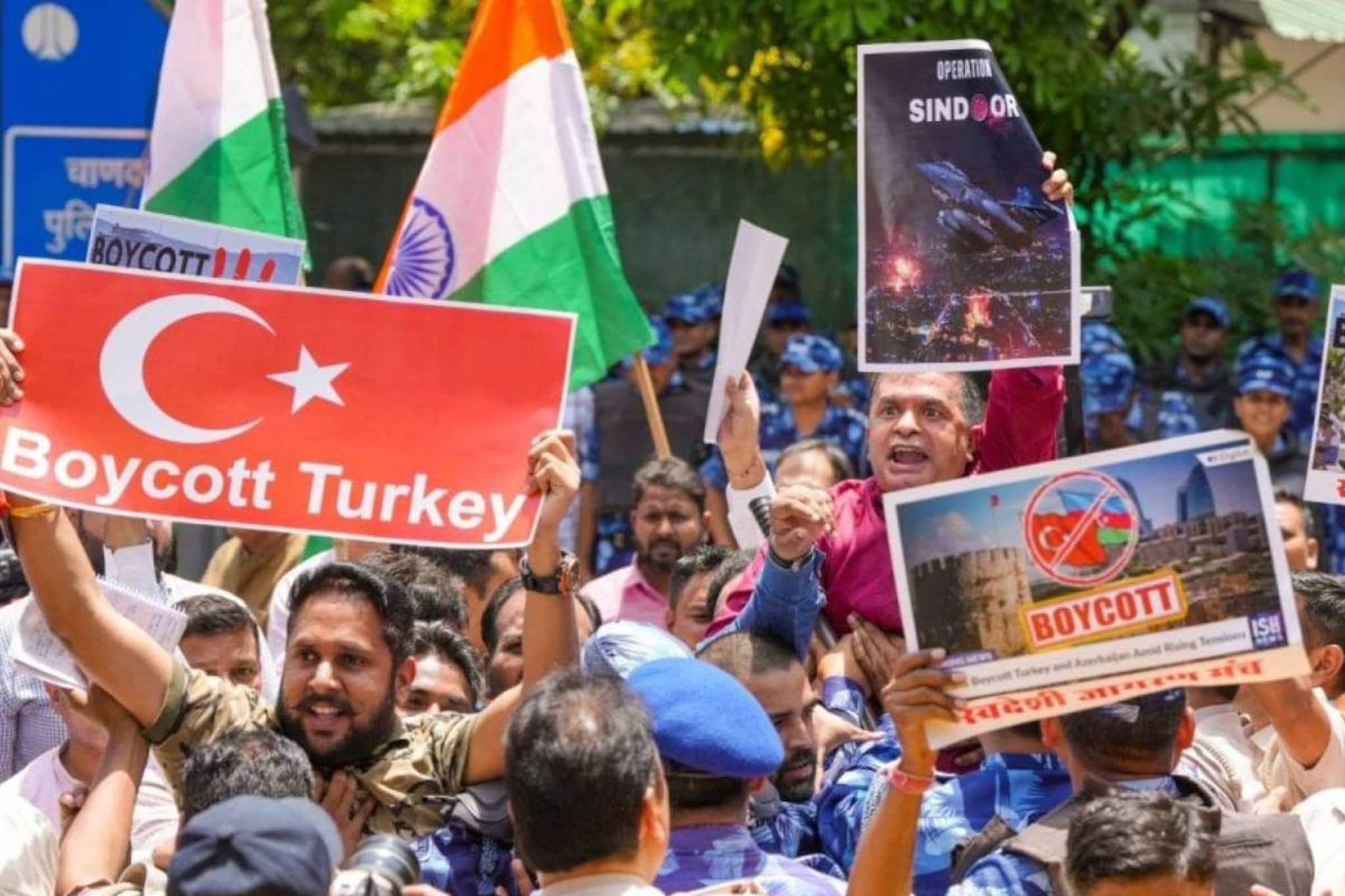 പാകിസ്ഥാനെ പിന്തുണച്ച തുർ‌ക്കിക്ക് കനത്ത തിരിച്ചടി; ഇന്ത്യയിൽ നിന്നുള്ള ടൂറിസ്റ്റുകളുടെ എണ്ണത്തിൽ 37 % ഇടിവ്