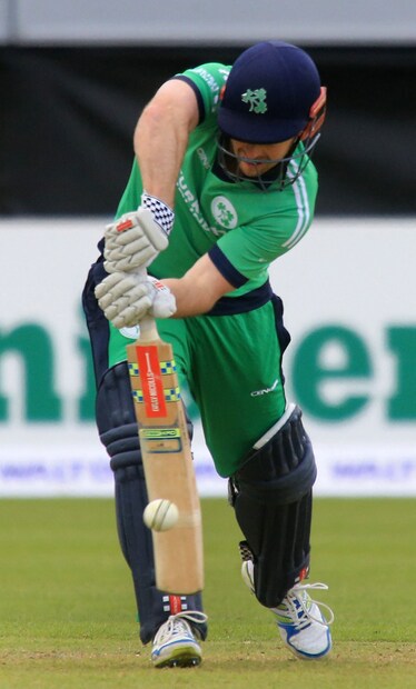 ed joyce, t20 cricketers two different teams