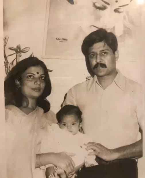 Priyanka Chopra, actress Priyanka Chopra, miss world winner Priyanka Chopra, Priyanka Chopra latest , Priyanka Chopra viral , Priyanka Chopra photos, Priyanka Chopra childhood photos, Priyanka Chopra net worth, Priyanka Chopra remuneration, Priyanka Chopra husband, Priyanka Chopra daughter, Priyanka Chopra movies , Priyanka Chopra Tamil movie, Priyanka Chopra parents, Priyanka Chopra sibling, Priyanka Chopra latest movie, Priyanka Chopra work life, Priyanka Chopra feminist, Cinema, Tamil Cinema, Priyanka Chopra, Actress, Actress Life, cinema, Hollywood, private jet, Priyanka Chopra, Priyanka Chopra, Tamil movie, Vijay, property, Bollywood cinema, nick Jonas, priyanka chopra who won miss world ,own 650 crores asset and private jet, പ്രിയങ്ക ചോപ്ര, നടി പ്രിയങ്ക ചോപ്ര, പ്രിയങ്ക ചോപ്ര വൈറൽ , പ്രിയങ്ക ചോപ്ര ലേറ്റസ്റ്റ് , പ്രിയങ്ക ചോപ്ര ഫോട്ടോസ് , പ്രിയങ്ക ചോപ്ര ചെറുപ്പകാലത്തെ ചിത്രങ്ങൾ , പ്രിയങ്ക ചോപ്ര ഹോട് , പ്രിയങ്ക ചോപ്ര ഭർത്താവ് , പ്രിയങ്ക ചോപ്ര കുടുംബം , പ്രിയങ്ക ചോപ്ര മകൾ , പ്രിയങ്ക ചോപ്ര സിനിമകൾ , പ്രിയങ്ക ചോപ്ര പാട്ടുകൾ , പ്രിയങ്ക ചോപ്ര ആസ്തി , പ്രിയങ്ക ചോപ്ര സ്വത്തുക്കൾ , പ്രിയങ്ക ചോപ്ര ജെറ്റ് , ലോകസുന്ദരിപ്പട്ടം നേടിയ നടി, ഇന്ന് 650 കോടിയുടെ സ്വത്തും, സ്വകാര്യ ജെറ്റും,സ്വന്തമായുള്ള താരം,ഹോളിവുഡ് താരത്തെ, വിവാഹം ചെയ്ത ഇന്ത്യൻ നടി