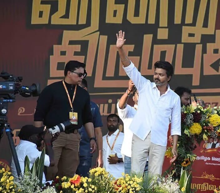 ദുബായ് ആസ്ഥാനമായുള്ള സ്ഥാപനത്തിന്റെ മേധാവിയാണ് നയീം മൂസ ഇപ്പോൾ. പത്തു വർഷത്തിൽ കൂടുതലായി ഈ സ്ഥാപനം ഇവിടെ പ്രവർത്തിക്കുന്നു. ഒരു സെലിബ്രിറ്റി ദുബായ് ഉൾപ്പെടുന്ന അറബ് രാജ്യങ്ങൾ സന്ദർശിച്ചാൽ, നയീമിന്റെ ജെണ്ടർ സെക്യൂരിറ്റി അവിടെ സുരക്ഷാ സംവിധാനങ്ങളുമായി നിലയുറപ്പിച്ചിരിക്കും. ജസ്റ്റിൻ ബീബർ, ഷാരൂഖ് ഖാൻ, ശിവകാർത്തികേയൻ എന്നിവർക്ക് നയീം മൂസയുടെ നേതൃത്വത്തിലെ സേവനം ലഭ്യമാക്കിയിട്ടുണ്ട്