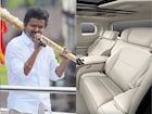 വിജയ്‌യുടെ കാറിൽ അലർട്ട് സിസ്റ്റം മുതൽ ഫ്രിഡ്ജ് വരെയുള്ള സൗകര്യങ്ങൾ; കോടികൾ വിലവരുന്ന വാഹനത്തെ കുറിച്ചറിയാം