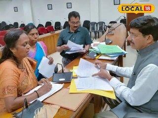 വിവരാവകാശ കമീഷണർ പരാതികൾ തീർപാക്കുന്നു