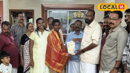 ജെയ്റോയെ ആദരിക്കുന്നു ജെയ്റോയെ ആദരിക്കുന്നു