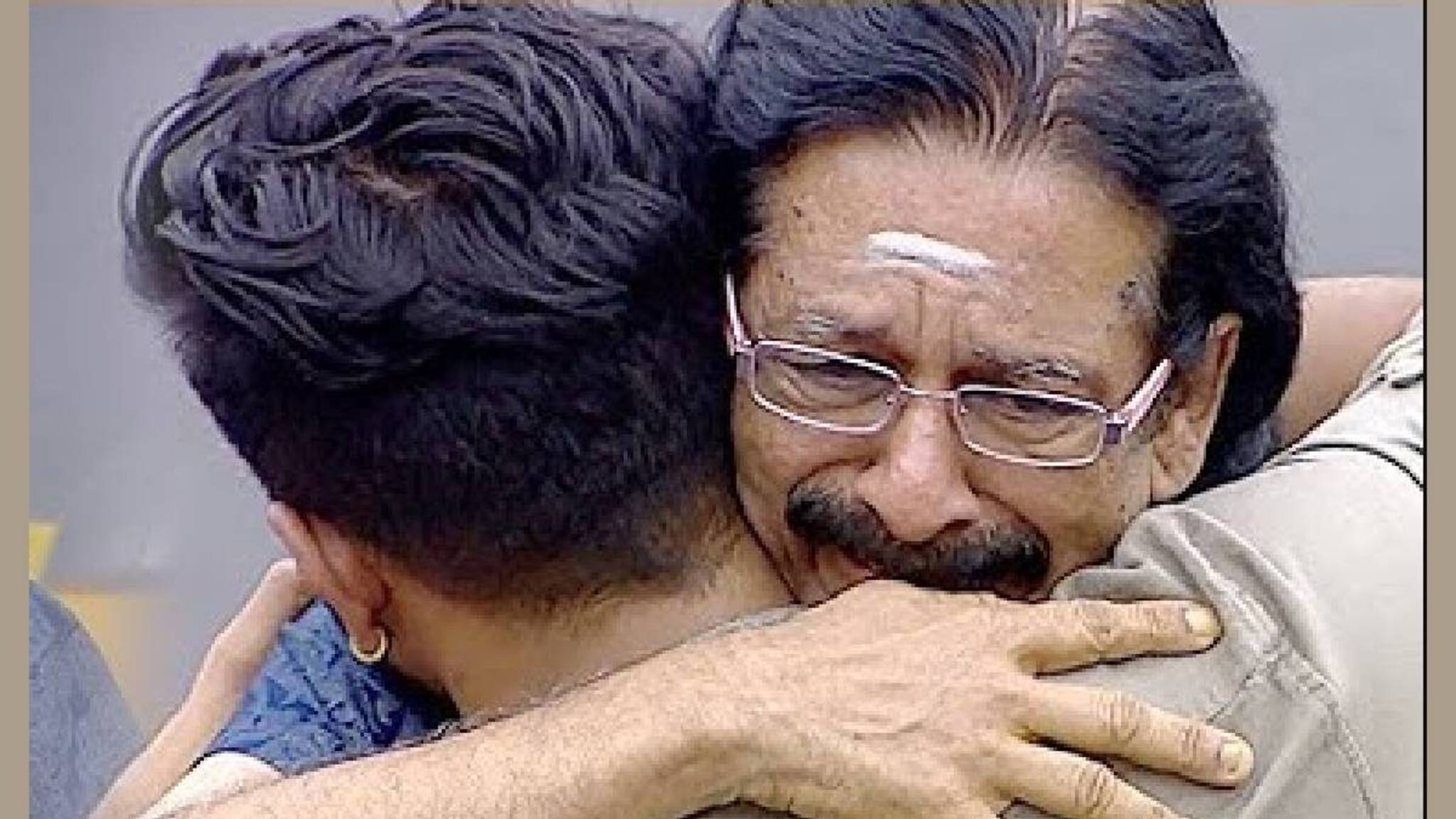 പാളം മുറിച്ചു കടക്കവേ ട്രെയിൻ തട്ടിമരിച്ച നടന്റെ ഗർഭിണിയായ ഭാര്യ; വർഷങ്ങൾക്ക് ശേഷം ആ വേദന തുറന്നുപറഞ്ഞ് മോഹൻ