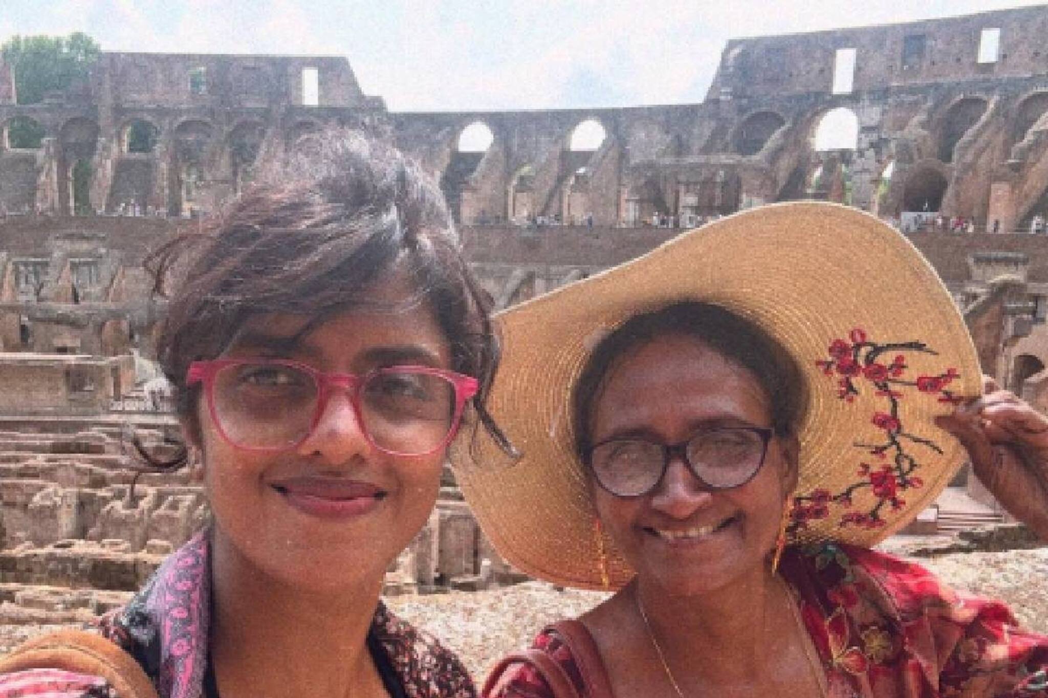 'യാത്രകൾ ഇഷ്ടമില്ലാത്ത ഞാനും അമ്മയും ഒന്നിച്ച് നടത്തിയ സുന്ദരയാത്ര'; ശ്രദ്ധനേടി നടി കനി കുസൃതിയുടെ ഓർമ്മക്കുറിപ്പ്