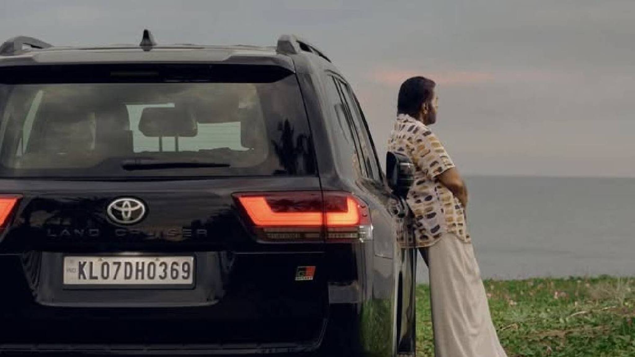 HBD Mammootty 74 വയസ്സ് തികയുകയാ കേട്ടോ; മമ്മൂക്കാ ചുമ്മാ നുണ പറയാതെ!