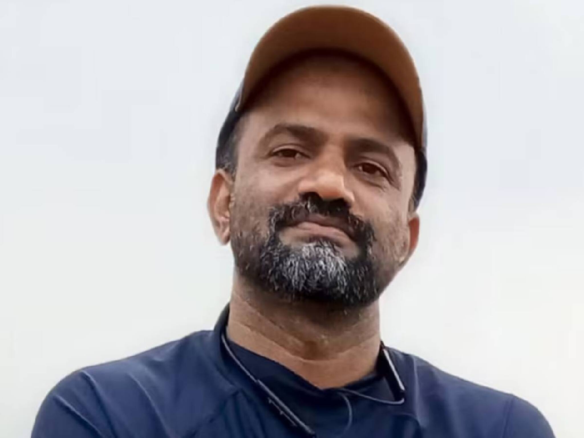 നിയമസഭയിലെ ഓണാഘോഷത്തിലെ നൃത്തം ചെയ്യുന്നതിനിടെ ജീവനക്കാരന്‍ കുഴഞ്ഞുവീണു മരിച്ചു