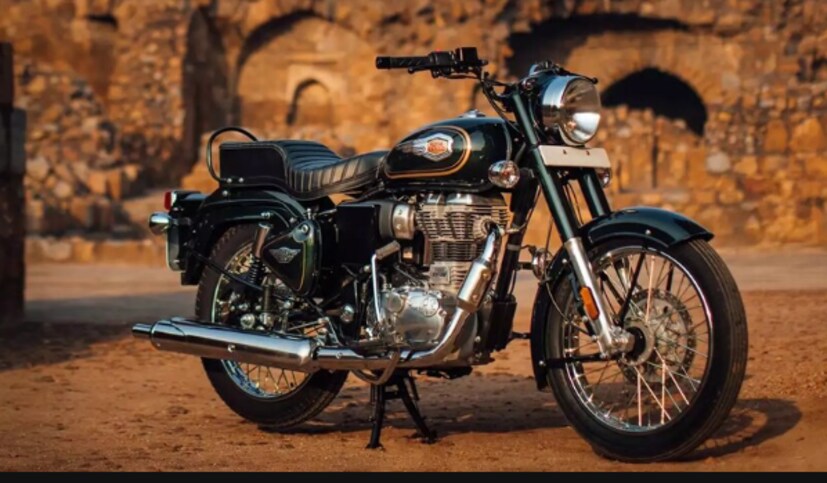  1986-ൽ വാങ്ങിയ ഒരു റോയൽ എൻഫീൽഡ് ബുള്ളറ്റ് 350-ന്റെ ബിൽ അടുത്തിടെ സമൂഹമാധ്യമങ്ങളിൽ വൈറലായിരുന്നു. ബൈക്കിന്റെ വില കണ്ട പലരും അത്ഭുതപ്പെട്ടിരിക്കുകയാണ്. ബൈക്കിന്റെ ഓൺറോഡ് വില വെറും 18,700 രൂപയാണെന്ന് ബില്ലിൽ രേഖപ്പെടുത്തിയിട്ടുണ്ട്. ഏകദേശം 37 വർഷം പഴക്കമുള്ള ഈ ബിൽ ഝാർഖണ്ഡിലെ സന്ദീപ് ഓട്ടോയുടേതാണ്.
