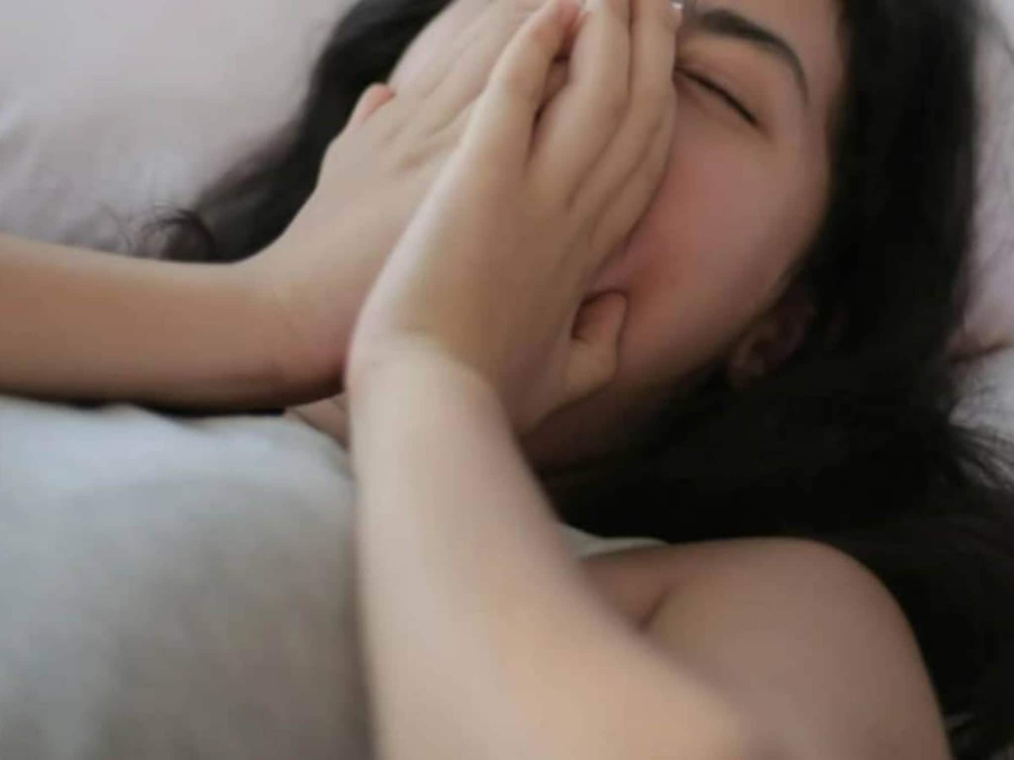 ശക്തിയായി കോട്ടുവായിട്ട 36-കാരിയുടെ വലതുവശം പൂര്‍ണ്ണമായി തളര്‍ന്നു