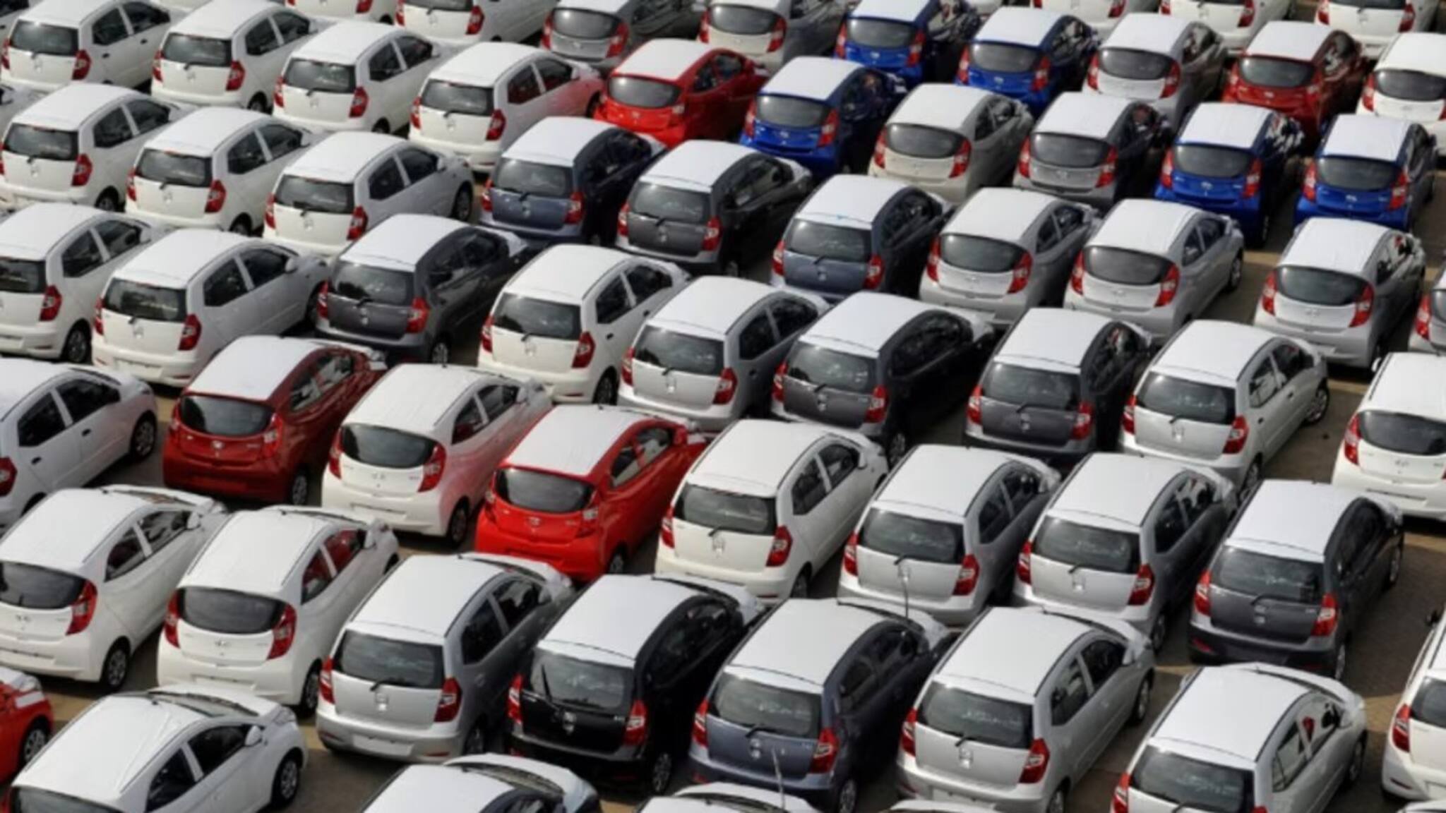 ജി എസ് ടി 2.0: കാറുകളുടെ വില കുറയ്ക്കാന്‍ കമ്പനികള്‍; ഉപയോക്താക്കള്‍ക്ക് ലക്ഷത്തിലേറെ തുക ലാഭിക്കാനായേക്കുമെന്ന് സൂചന