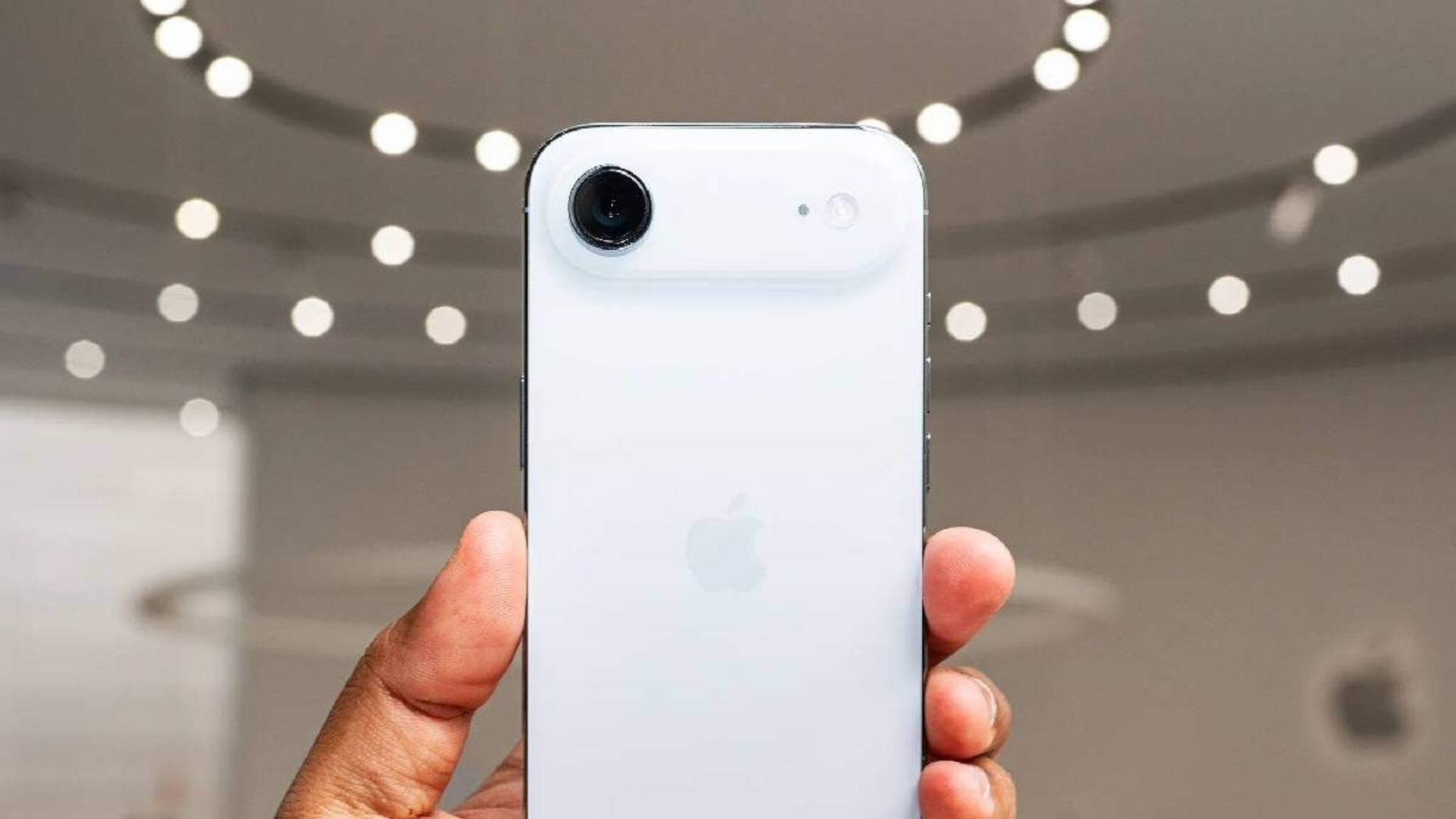 iPhone Air | ഐഫോൺ ആരാധകരേ ; ഏറ്റവും കനംകുറഞ്ഞ iPhone Air വിപണിയിൽ എത്തുമ്പോൾ പ്രതീക്ഷകൾ