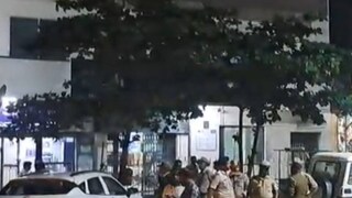 58 കിലോ സ്വർണവും 8 കോടി രൂപയും ബാങ്കിൽ നിന്ന് മോഷ്ടിക്കപ്പെട്ടു 58 കിലോ സ്വർണവും 8 കോടി രൂപയും ബാങ്കിൽ നിന്ന് മോഷ്ടിക്കപ്പെട്ടു