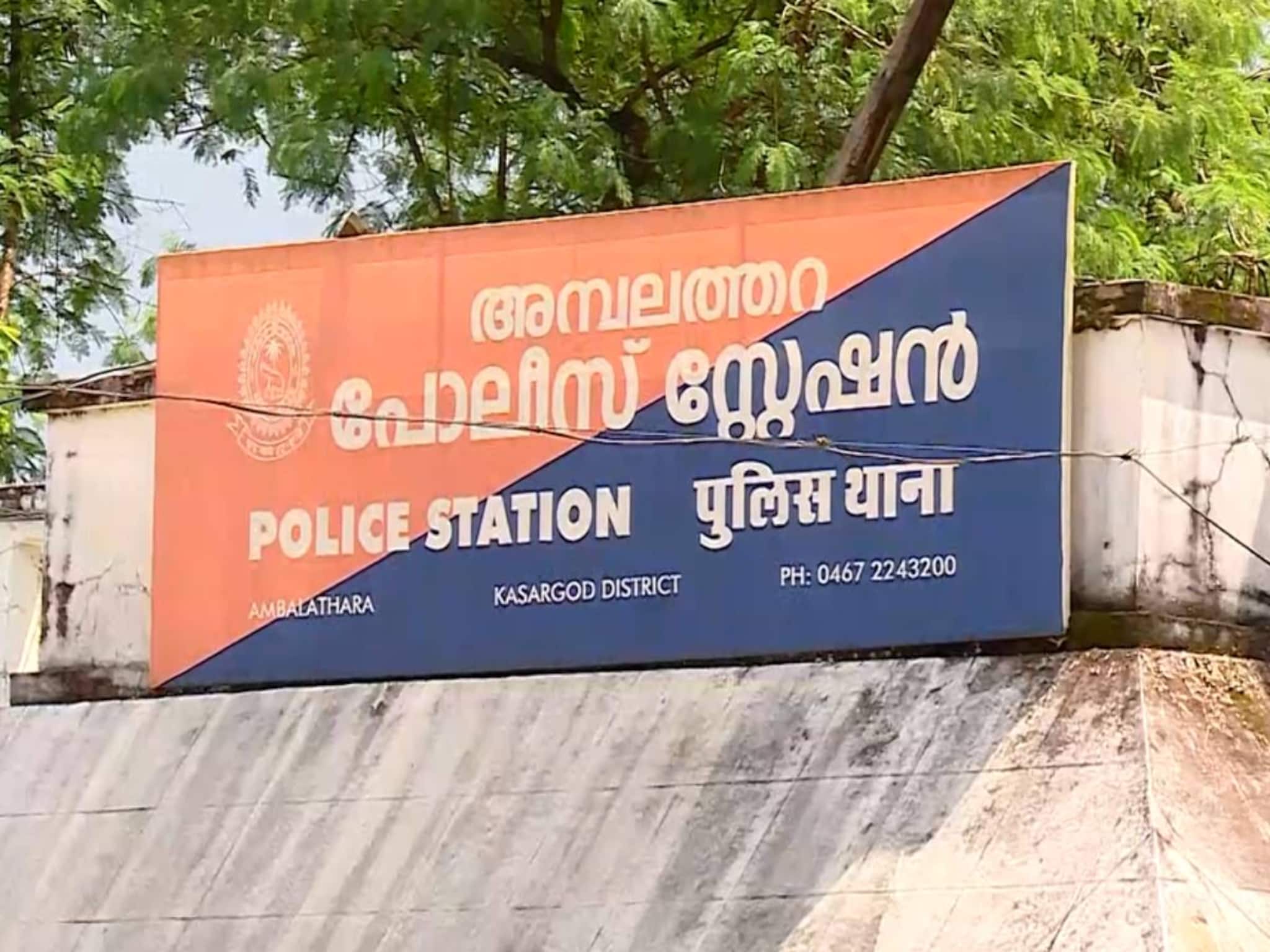 കാസര്‍‌ഗോഡ് 17കാരിയെ പിതാവും മാതൃസഹോദരനും നാട്ടുകാരനായ യുവാവും പീഡിപ്പിച്ചതായി പരാതി