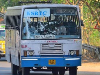 കെഎസ്ആര്‍ടിസി ബസ് 