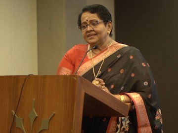 മല്ലിക സുകുമാരൻ മല്ലിക സുകുമാരൻ