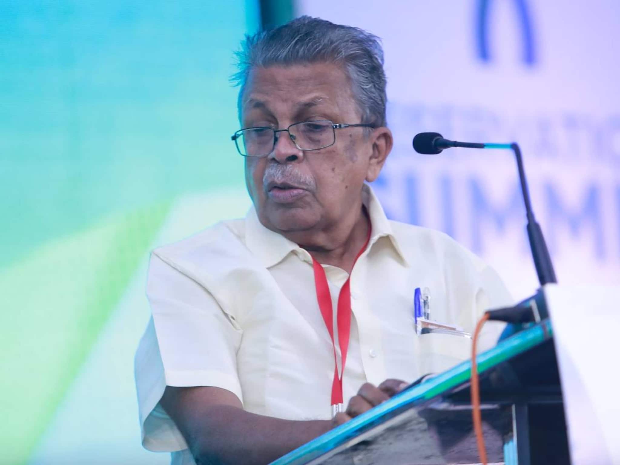 21 വർഷത്തിനുശേഷം കുറ്റവിമുക്തൻ; ലൈംഗികാതിക്രമ കേസിൽ മുൻമന്ത്രി നീലലോഹിത ദാസനെ ഹൈക്കോടതി വെറുതെവിട്ടു