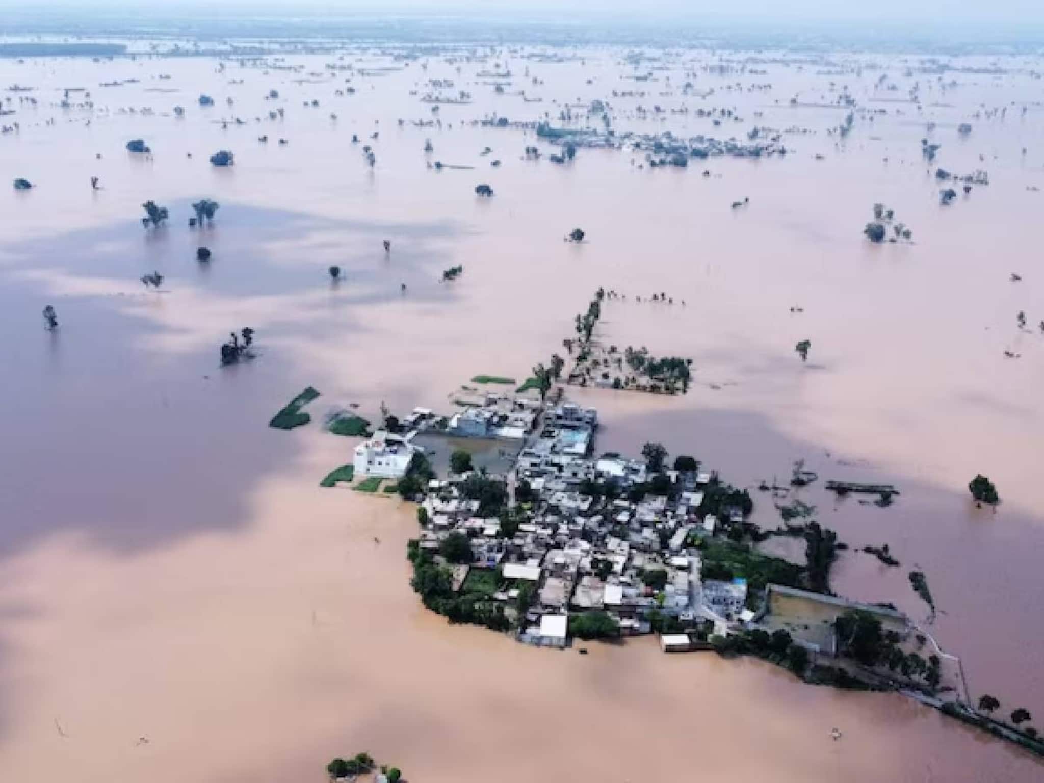 പഞ്ചാബിലെ പ്രളയ ദുരിതബാധിതര്‍ക്ക് സഹായത്തിനായി 10  ഇന പരിപാടിയുമായി റിലയന്‍സ്‌