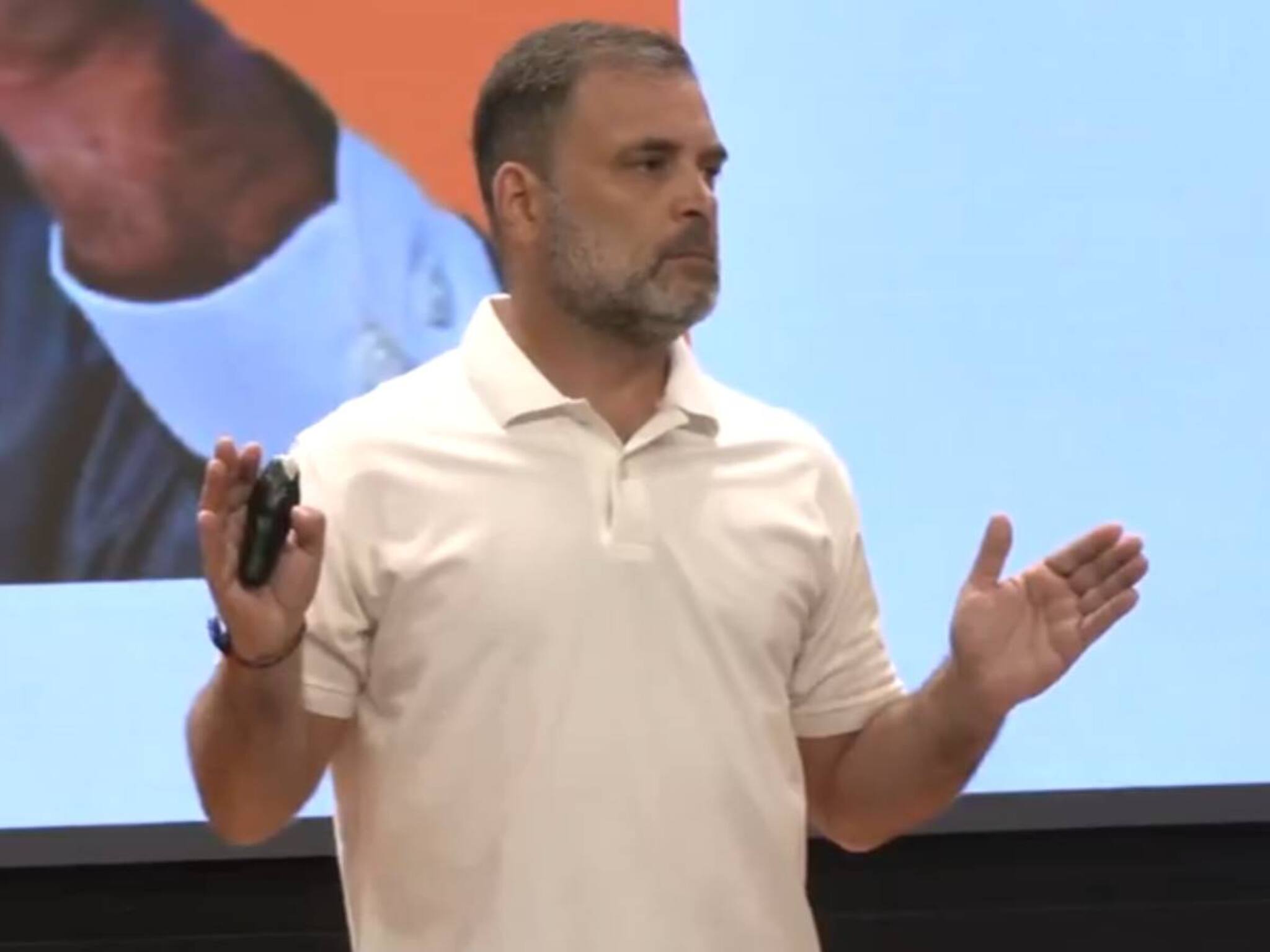 'ജനാധിപത്യം സംരക്ഷിക്കുക എന്റെ ജോലിയല്ല': 'വോട്ട് ചോരി'യിൽ‌ കോടതിയെ സമീപിക്കുമോ എന്ന ചോദ്യത്തിന് രാഹുൽ ഗാന്ധി