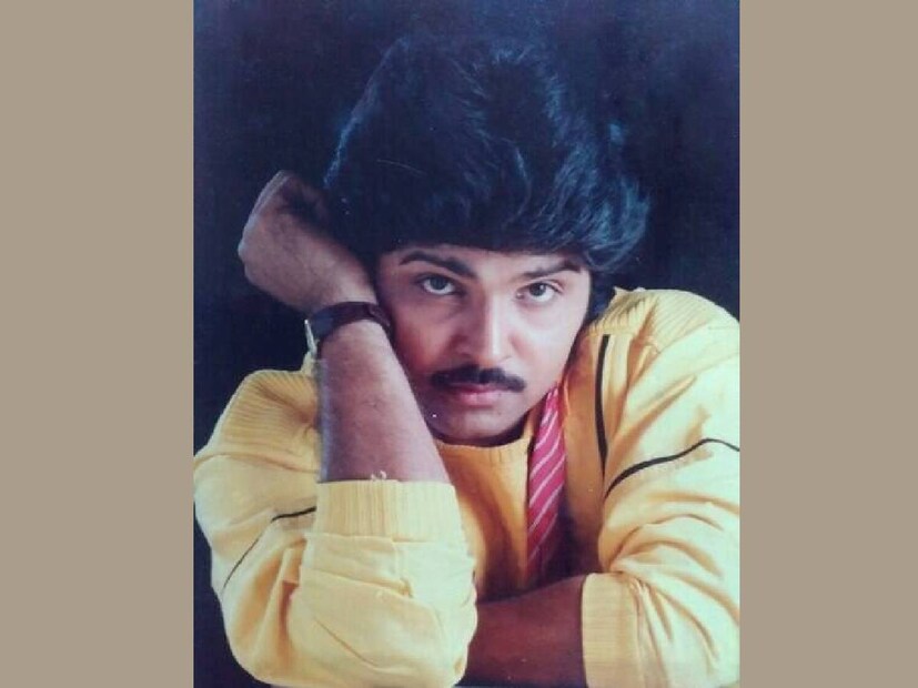രാമകൃഷ്ണൻ എന്ന് പറഞ്ഞാൽ തമിഴ് സിനിമാ പ്രേമികൾ ഒരുപക്ഷേ അറിയാൻ സാധ്യതയില്ല, എന്നാൽ രാംകിയെ അവർക്ക് നന്നായി അറിയാം. 1980കളുടെ അവസാനത്തോടെ തമിഴ് സിനിമയിൽ ഉയർന്നുവന്ന താരമാണ് രാംകി. ഇന്നും ആരാധകർ സ്നേഹത്തോടെ ഓർക്കുന്ന നടനാണ് രാംകി. 1987ൽ റോബർട്ട്-രാജശേഖർ ചിത്രം 'ചിന്ന പൂവേ മെല്ല പേസ്' ആണ് രാംകിയുടെ സിനിമാ അരങ്ങേറ്റം. കാമുകനായി അഭിനയിക്കണമെങ്കിൽ രാംകി തമിഴ് ചലച്ചിത്ര സംവിധായകരുടെ പ്രിയപ്പെട്ട നായകനായിരുന്നു