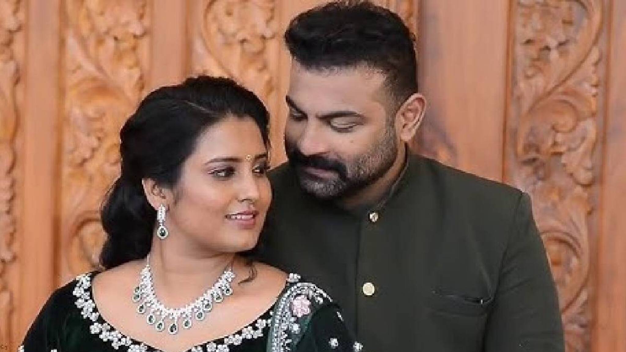 അഞ്ച് വർഷത്തെ ദാമ്പത്യം അവസാനിക്കുന്നു; നടി റോഷ്‌ന ആനും കിച്ചു ടെല്ലസും പിരിയുന്നു