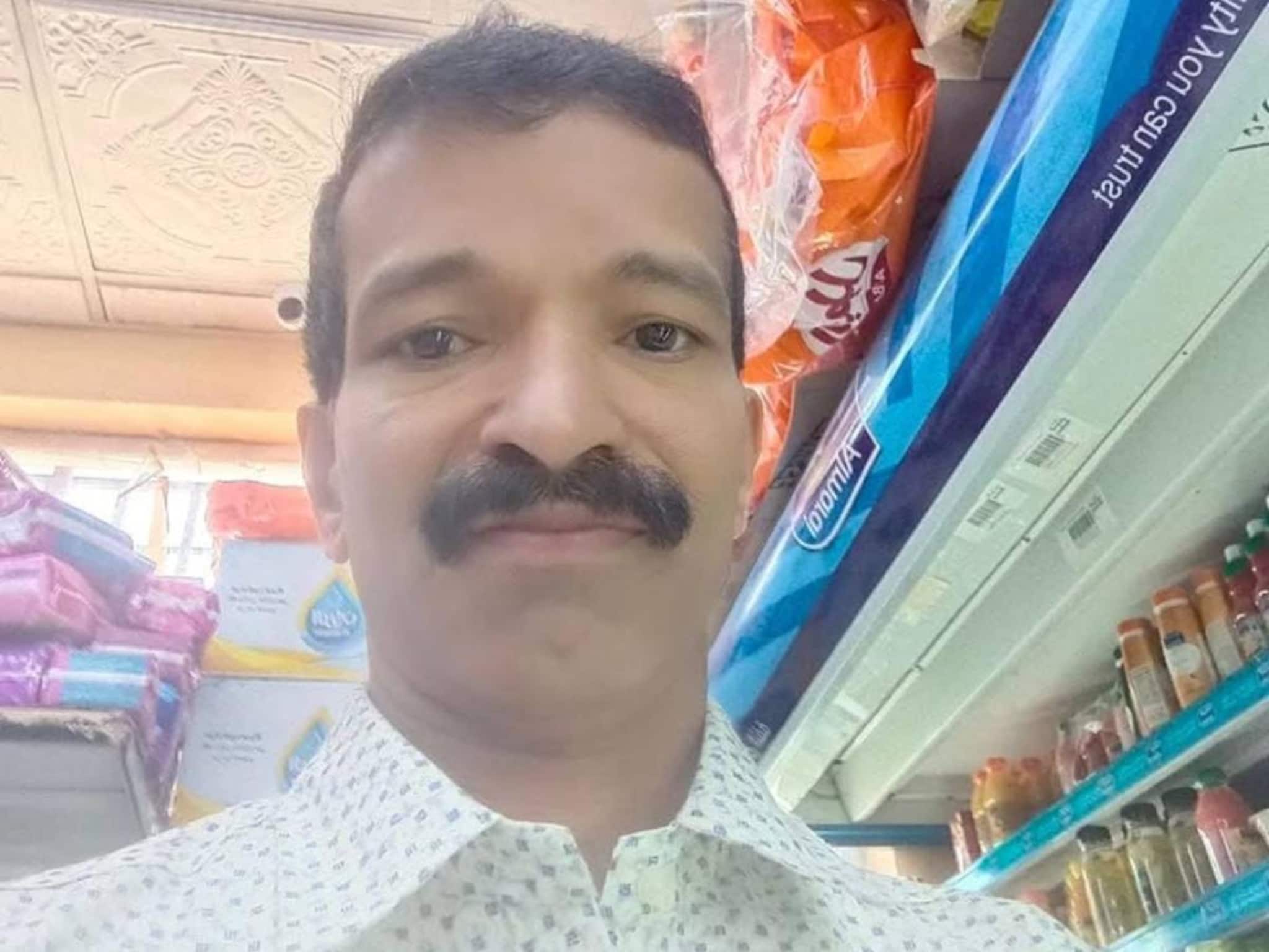 കാസർഗോഡ് ഉറങ്ങിക്കിടന്ന ഭാര്യയെ കുത്തിപ്പരിക്കേൽപ്പിച്ച് ഭർത്താവ് ജീവനൊടുക്കി