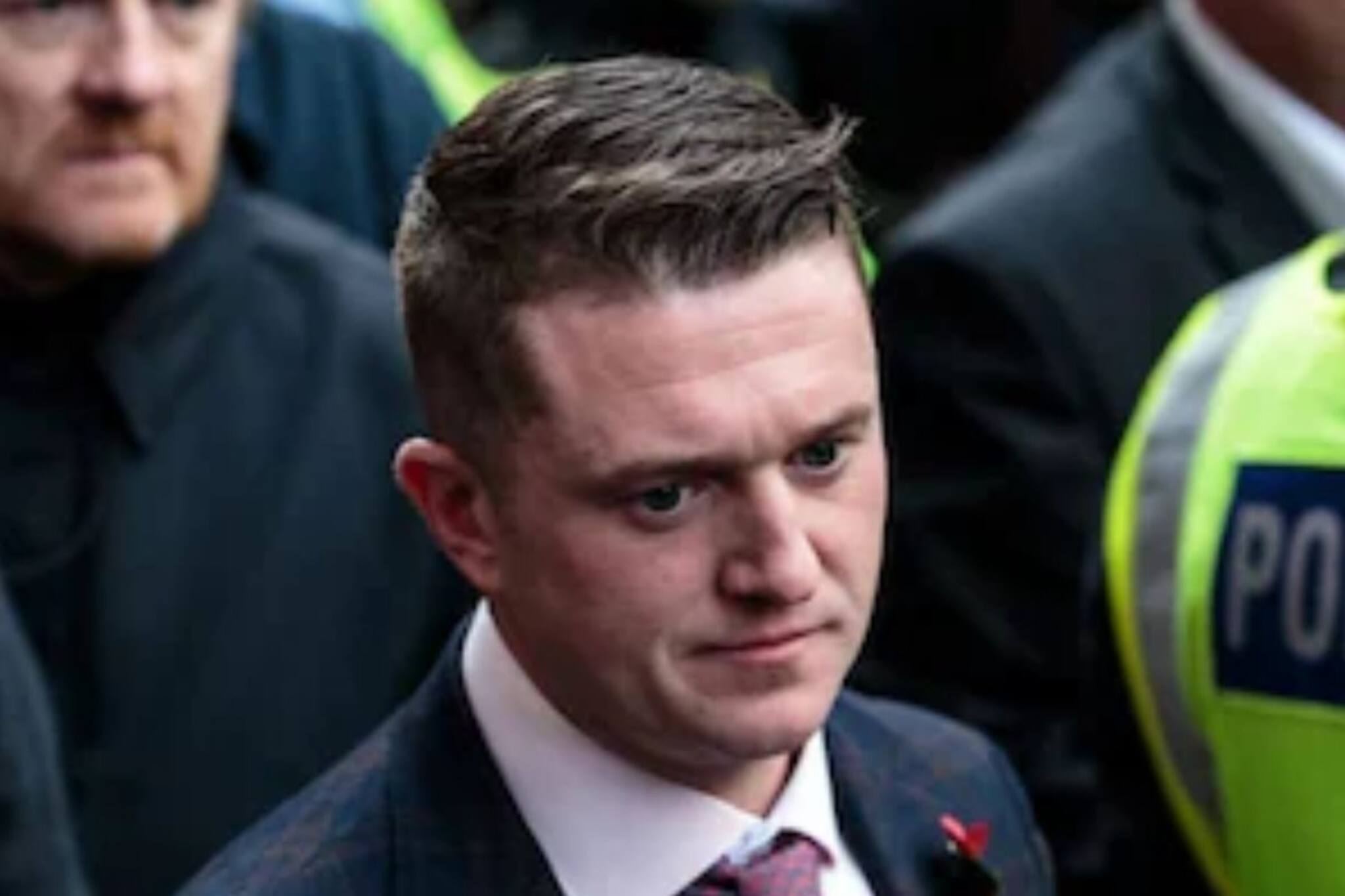 ലണ്ടനില്‍ കുടിയേറ്റ വിരുദ്ധ സമരങ്ങള്‍ നയിക്കുന്ന ടോമി റോബിന്‍സണ്‍ ഇന്ത്യക്കാരായ കുടിയേറ്റക്കാരെക്കുറിച്ച് പറയുന്നതെ