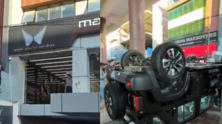 വാഹനം ഷോറൂമിന്‍റെ ഒന്നാംനിലയിൽനിന്ന് താഴേയ്ക്ക് പതിക്കുകയായിരുന്നു (X)