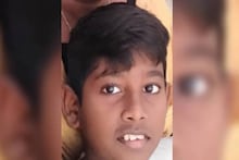 പിതാവിനൊപ്പം സഞ്ചരിക്കവേ ബൈക്കിന് പിന്നില്‍ സ്വകാര്യ ബസിടിച്ച് 12 വയസുകാരൻ മരിച്ചു