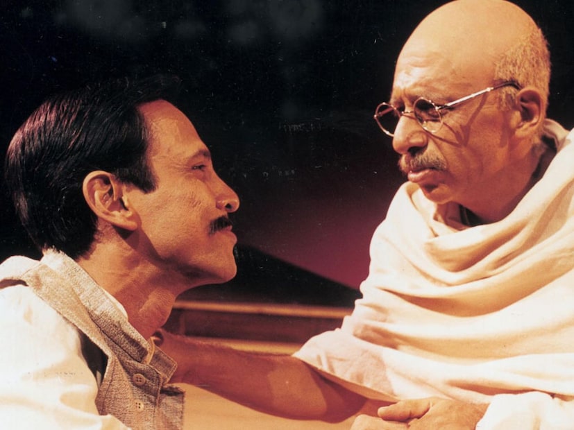 Happy Gandhi Jayanti 2025, movies on Gandhi, Gandhi, Gandhi Jayanti special, mahatma gandhi life story, Gandhi birth anniversary, 1982 Gandhi, Ben Kingsley as gandhi, Hey Ram, Naseeruddin Shah movie, The Making of the Mahatma, Sardar, Gandhi My Father, Lage Raho Munna Bhai,  മഹാത്മാഗാന്ധി,മഹാത്മാഗാന്ധിയുടെ ജീവിതകഥ, 6 സിനിമകൾ, പ്രമുഖ നടന്മാർ, ഗാന്ധി ജയന്തി , ഗാന്ധിജയന്തി 2025 ,ഗാന്ധി, ബെൻ കിംഗ്‌സ്‌ലി, സർദാർ , അന്നു കപൂർ, ദി മേക്കിങ് ഓഫ് മഹാത്മാ, രജിത് കപൂർ , ഹേ റാം,  കമൽ ഹാസൻ, നസറുദ്ദീൻ ഷാ, ലഗേ രഹോ മുന്നാഭായി ,ദിലീപ് പ്രഭാവൽക്കർ, ഗാന്ധി, മൈ ഫാദർ, ദർശൻ ജരിവാല,
