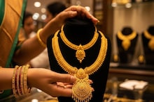 Gold Rate: പവൻ വില വീണ്ടും താഴേക്ക്! ഇടിവ് തുടർന്ന് സ്വർണം; നിരക്ക് അറിയാം