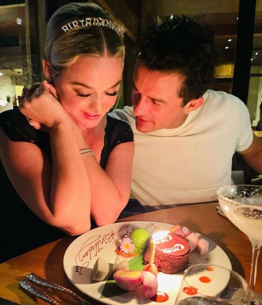 After the heartbreak, Katy briefly dated singer John Mayer on and off from 2012 to 2015. Love struck again when she got engaged to actor Orlando Bloom in 2019. 