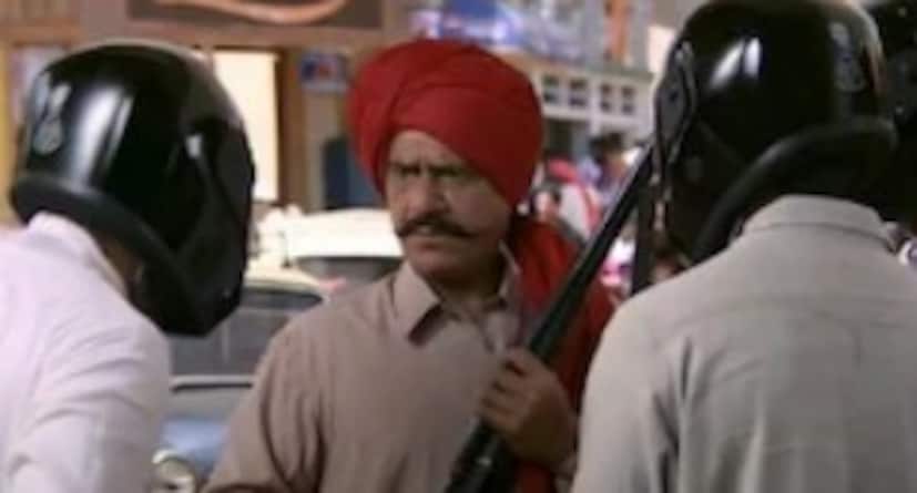 He delivered memorable performances in films like Ardh Satya, Jaane Bhi Do Yaaron, Chachi 420, Hera Pheri, and Malamaal Weekly.