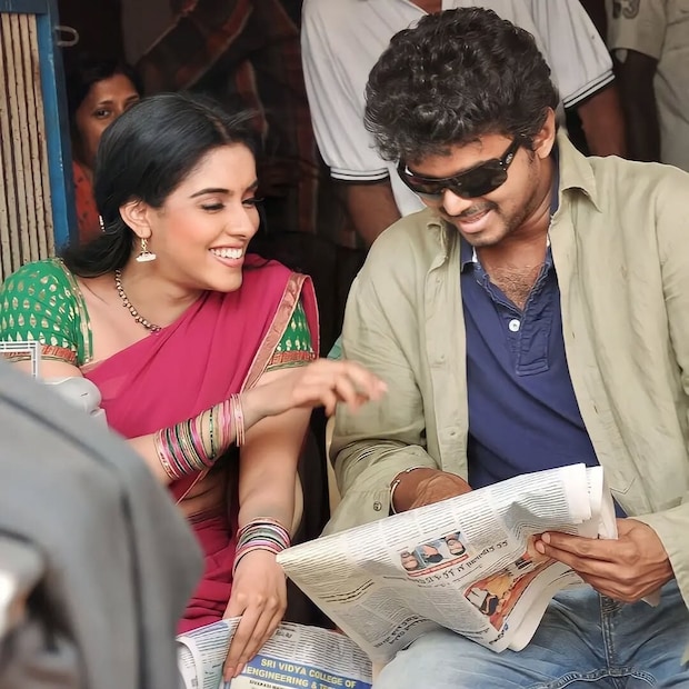 കമൽ ഹാസന്റെ നായികയായി അഭിനയിച്ച 'ദശാവതാരം', വിജയ് ചിത്രം 'കാവലൻ' പോലുള്ള സിനിമകൾ അസിനെ തമിഴ് സിനിമയിലെ ശ്രദ്ധേയതാരം എന്ന നിലയിലുറപ്പിച്ചു