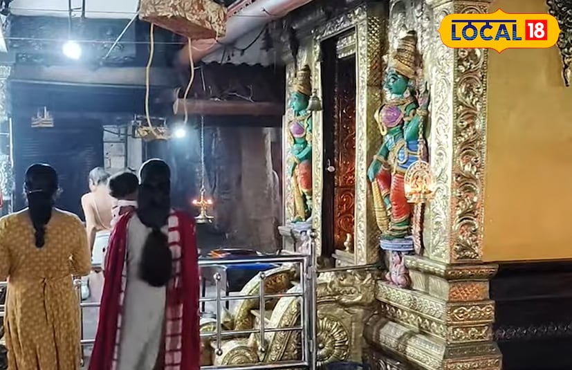  ഒരുനാൾ ഉണ്ണി നമ്പൂതിരി സന്ധ്യാവന്ദനം നടത്തുവാനായി തീർത്ഥ സ്നാനത്തിനുവേണ്ടി പൂർവ്വ ഭാഗത്തെ തീർഥകുളത്തിലേക്ക് ഇറങ്ങി. കുളപ്പടവിലെത്തിയ ഉണ്ണി നമ്പൂതിരിയെ ദംശിക്കാൻ അവിടെ ജഡാരൂഢനായ സർപ്പം കാത്തു നിന്നു. തൻ്റെ അന്ത്യം വിധി പോലെ വന്നു ഭവിക്കുമെന്നും അതിനെ ത്രാണനം ചെയ്യുകയല്ലാതെ നിർവ്വാഹമില്ലെന്നും തിരിച്ചറിഞ്ഞ നമ്പൂതിരി കൈലാസനാഥനെ അഭയം പ്രാപിക്കുവാൻ തീരുമാനിച്ചു.