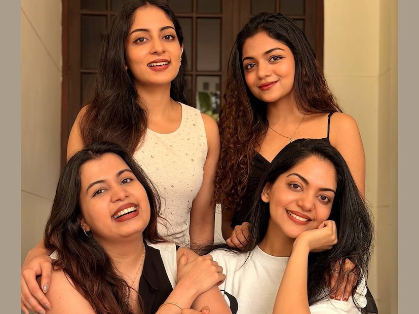 അഹാന കൃഷ്ണ അഞ്ചാം ക്‌ളാസിൽ പഠിക്കുന്ന സമയത്താണ് ഏറ്റവും ഇളയ അനുജത്തി ഹൻസിക കൃഷ്ണയുടെ ജനനം. തന്റെയുള്ളിലെ മാതൃവാത്സല്യം മനസിലാക്കിയത് അപ്പോഴായിരുന്നു എന്ന് അഹാന കൃഷ്ണ പറഞ്ഞിട്ടുണ്ട്. അനുജത്തിയെങ്കിലും മകൾ എന്നോണമാണ് അഹാന ഹൻസികയെ താലോലിച്ചത്. അതിനു ശേഷം, വീട്ടിൽ ഒരു കുഞ്ഞുണ്ടാവുന്നത് ഹൻസിക വളർന്ന് 19 വയസുകാരിയാവുമ്പോഴും. അഹാനയുടെ രണ്ടാമത്തെ അനുജത്തി ദിയ കൃഷ്ണയുടെ കുഞ്ഞാണ് ഓമി. അപ്പോഴേക്കും അഹാനയും അനുജത്തിമാരും പുത്തൻ സ്ഥാനങ്ങൾക്ക് ഉടമകളുമായി (തുടർന്ന് വായിക്കുക)
