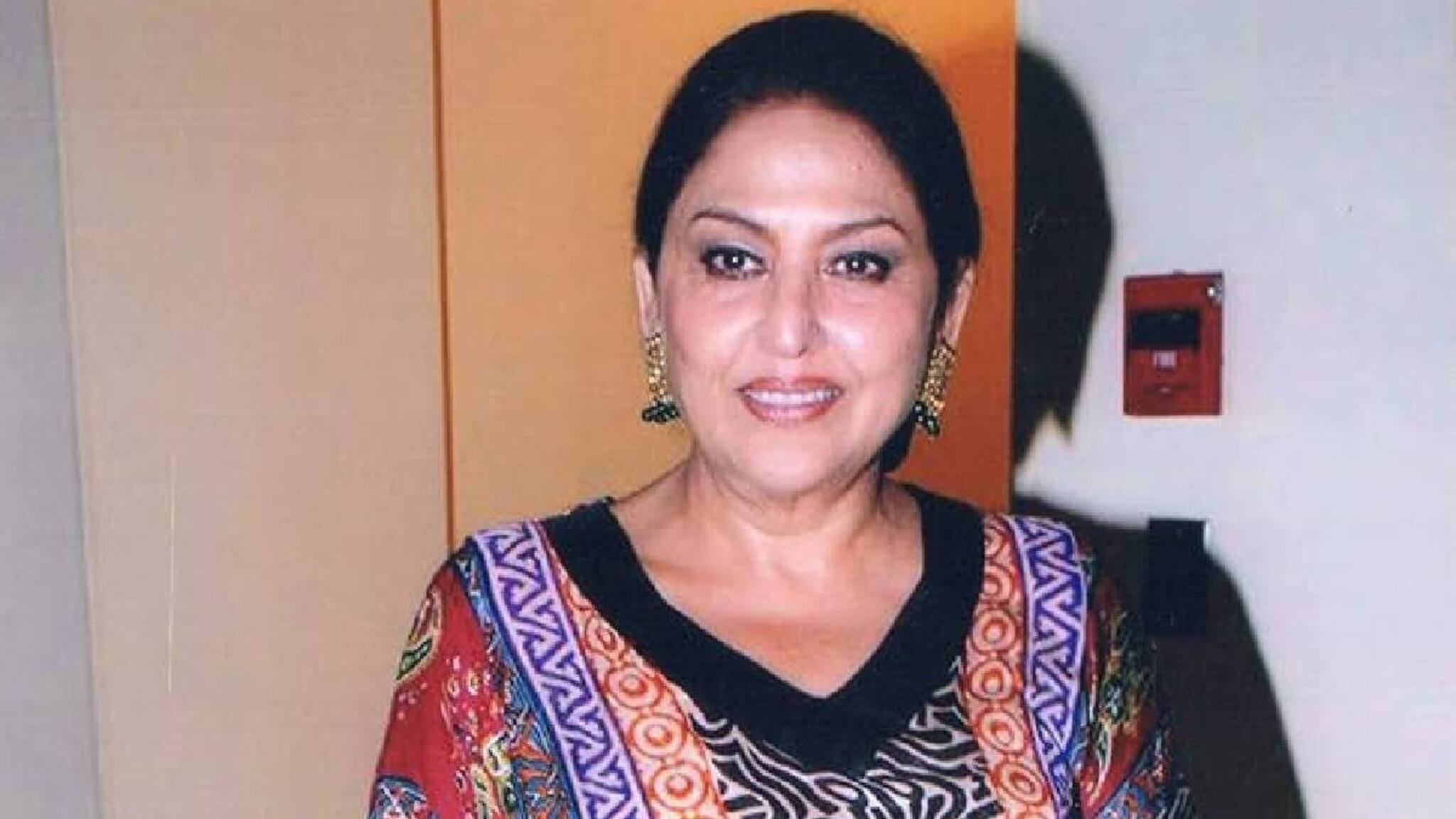 പ്രണയിച്ചിട്ടും വിവാഹവാഗ്ദാനം നിരസിച്ചതിന് വീടിനു മുന്നിൽ നടന്റെ വിവാഹാഘോഷം; വിവാഹം ചെയ്യാതെ ജീവിച്ച നടി