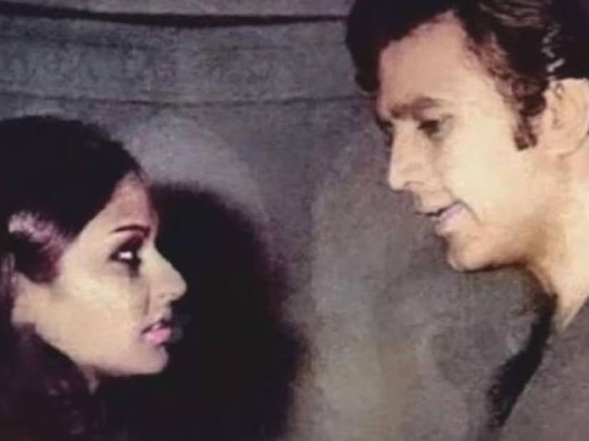 'ആനന്ദ്' എന്ന ചിത്രം സഞ്ജീവ് കുമാറിന് നൽകാൻ ഋഷികേശ് മുഖർജി തീരുമാനിച്ചപ്പോൾ അദ്ദേഹത്തെ മാറ്റി അമിതാഭ് ബച്ചനെ ഉൾപ്പെടുത്താൻ കാരണവും രാജേഷ് ഖന്നയുടെ ഇടപെടലായിരുന്നു. ഹേമ മാലിനിയുമായും സഞ്ജീവ് കുമാറിന് പ്രണയമുണ്ടായിരുന്നു. അഞ്ചു മഹേന്ദ്രു പിന്നീട് വിവാഹിതയായില്ല. 1971ൽ രാജേഷ് ഖന്നയുടെ വിവാഹാഭ്യർത്ഥന നിരസിച്ചത് തന്റെ അപക്വമായ പെരുമാറ്റമായിരുന്നു എന്ന് പിന്നീടൊരിക്കൽ അഞ്ചു മഹേന്ദ്രു പറയുകയുണ്ടായി. വെസ്റ്റ് ഇൻഡീസ് ക്രിക്കറ്റ് താരം ഗാരി സോബേഴ്‌സുമായി അഞ്ചുവിന്റെ വിവാഹനിശ്ചയം കഴിഞ്ഞുവെങ്കിലും ആ വിവാഹം നടന്നിരുന്നില്ല