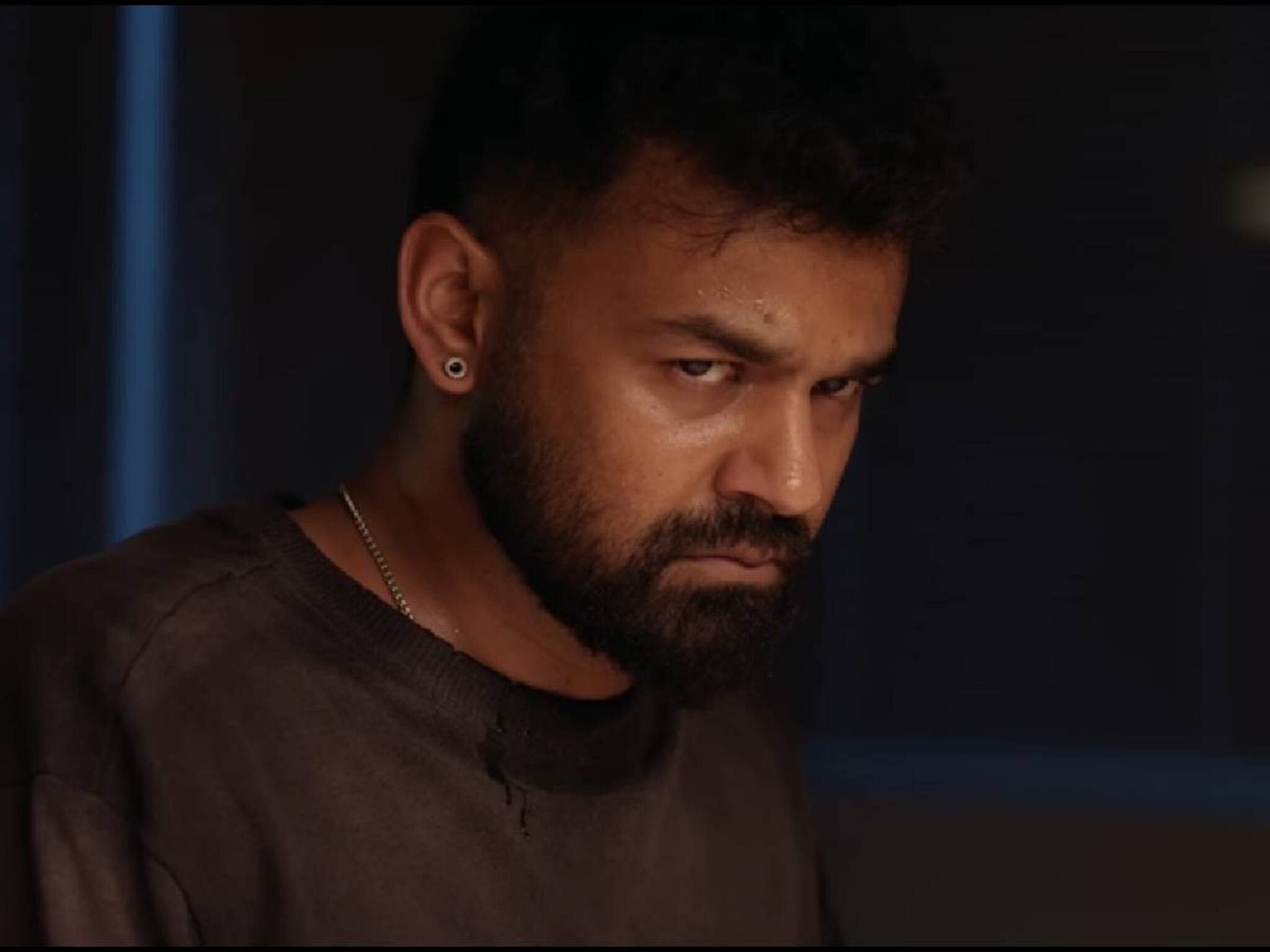 Dies Irae Review | വെറുതേ കണ്ടു പേടിക്കാൻ മാത്രമുള്ളതോ സിനിമ? പ്രണവ് മോഹൻലാലിന്റെ 'ഡീയസ് ഈറെ'യിൽ പലതുണ്ട് കാണാൻ