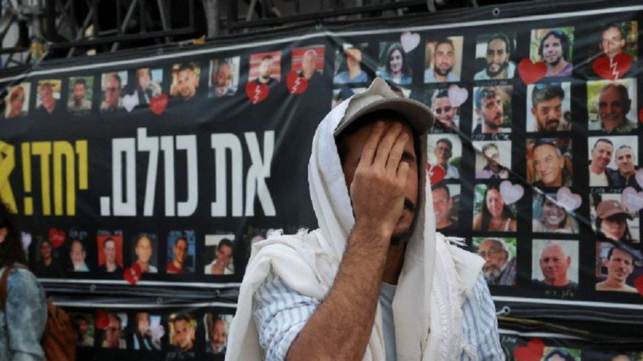 ഗാസയില്‍ ബന്ദി മോചനം തുടങ്ങി; ഹമാസ് ആദ്യം കൈമാറിയത് ഏഴുപേരെ; മോചനം മൂന്ന് ഘട്ടങ്ങളായി