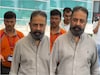 Kamal Haasan | ഫോൺ അന്വേഷിക്കുന്നതാണോ? എയർപോർട്ടിൽ വച്ച് കമൽ ഹാസൻ പോക്കറ്റിൽ തപ്പുന്ന ദൃശ്യം വൈറലാവാൻ കാരണം