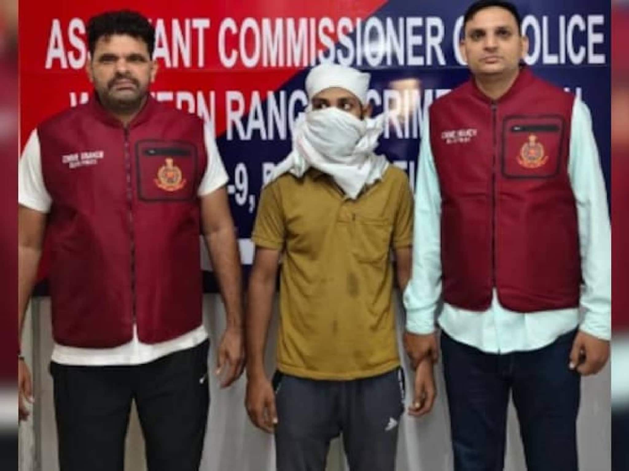 കെമിസ്ട്രിയിൽ എംഫിൽ; സാമ്പത്തിക ബുദ്ധിമുട്ട് കാരണം ബാങ്ക് കവര്‍ച്ചയ്ക്ക് പോലീസ് പിടിയില്‍